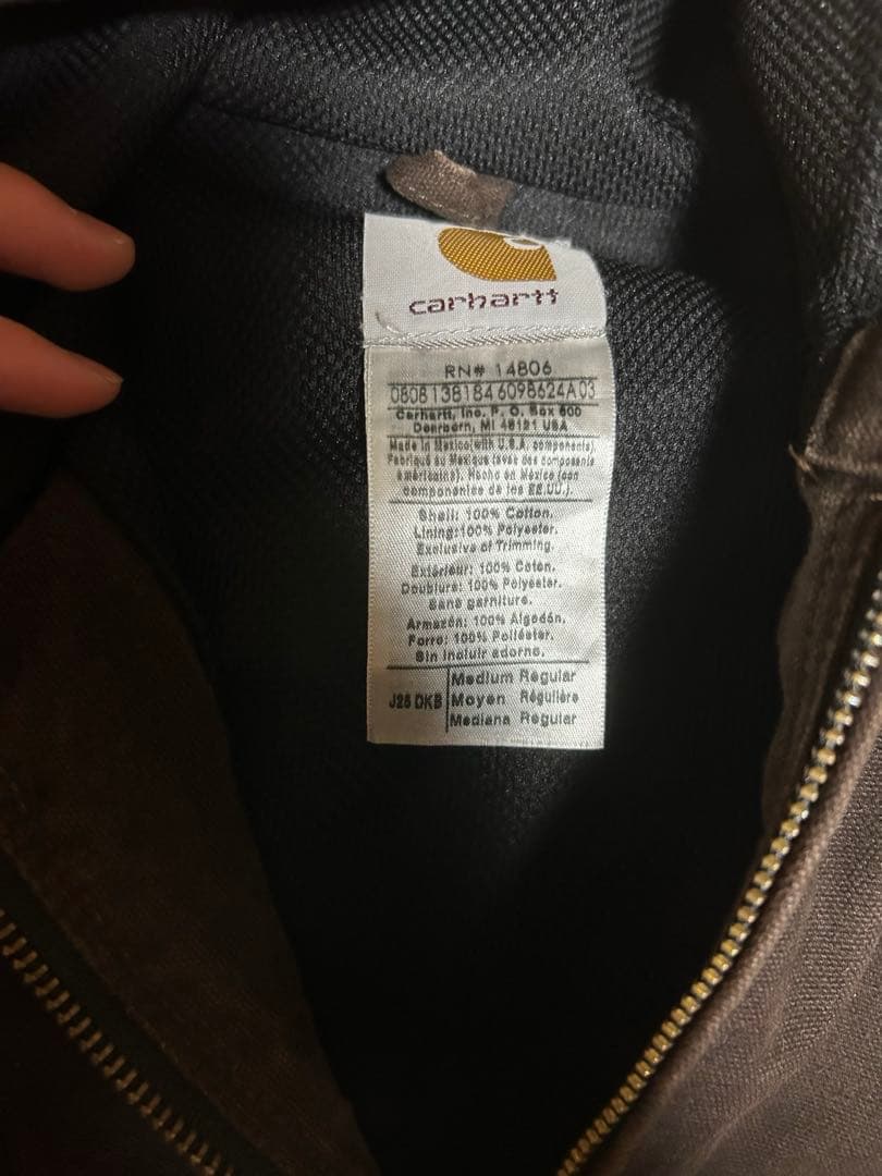 Carhartt カーハートアクティブジャケット　ダークブラウン(DKB)