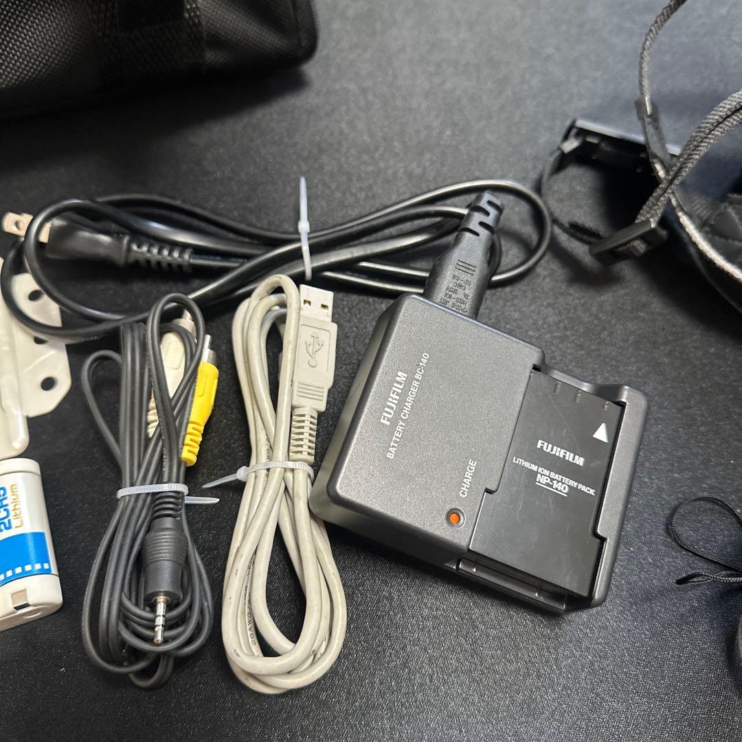 FUJIFILM FinePix S100FS デジタルカメラ