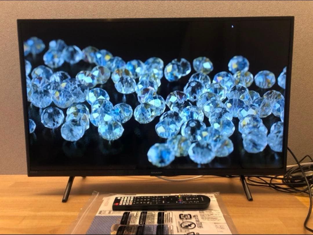 壁掛け器具付 壁美人 SHARP 32型 テレビ 2023年 2T-C32EF1