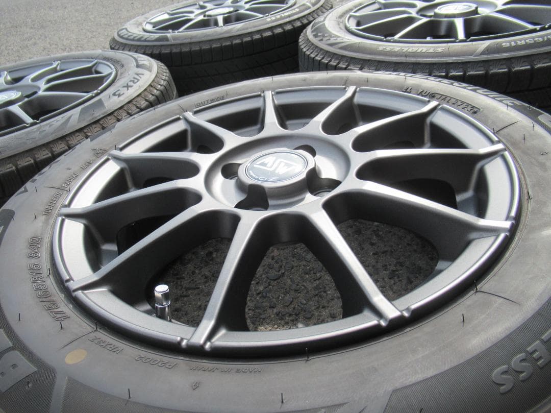スタッドレス☆175/65R15 VRX3 MINI アクア等 手渡しOK☆