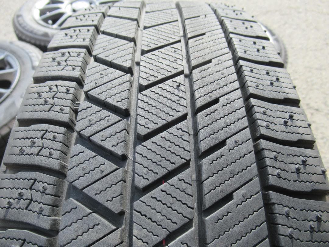 スタッドレス☆175/65R15 VRX3 MINI アクア等 手渡しOK☆