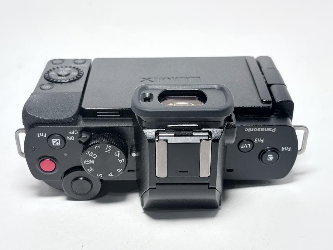 僅か153ショット 新品級 パナソニック LUMIX DC-G100 ボディ