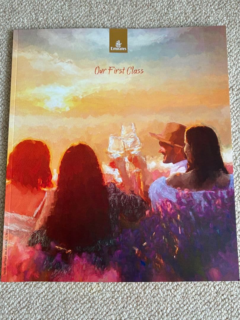 エミレーツ航空【最新】ファーストクラス　ブルガリポーチ＆アメニティ&パジャマ