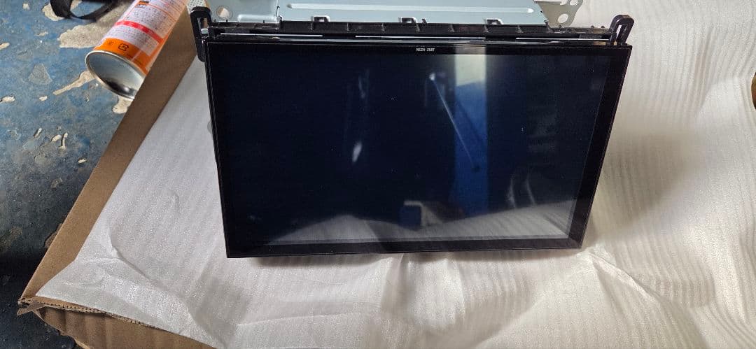 ゆ*ん様 80系ヴォクシーNSZN-Z68T ディスプレイパネルセット