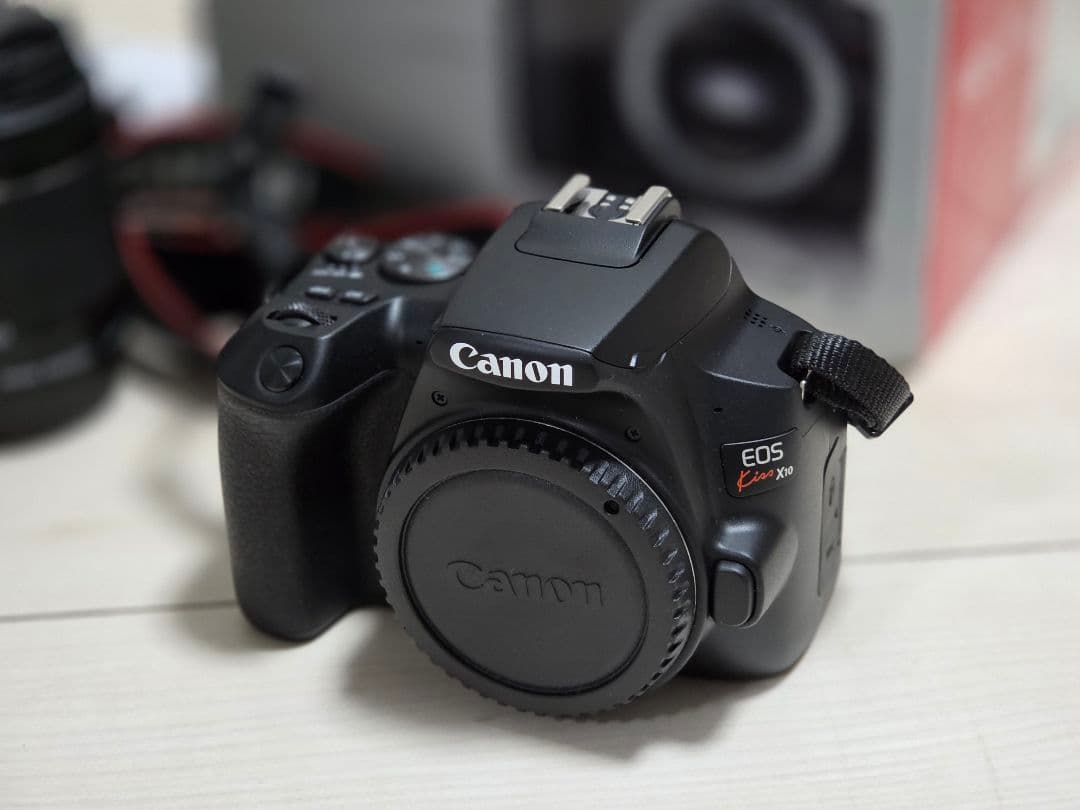 Canon EOS Kiss X10 本体＋レンズ2本