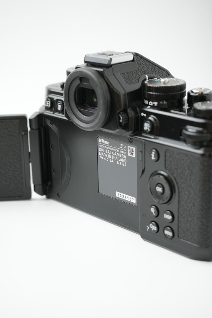 【ほぼ新品】【153回】 Nikon ニコン Zf ミラーレス一眼カメラ ボディ