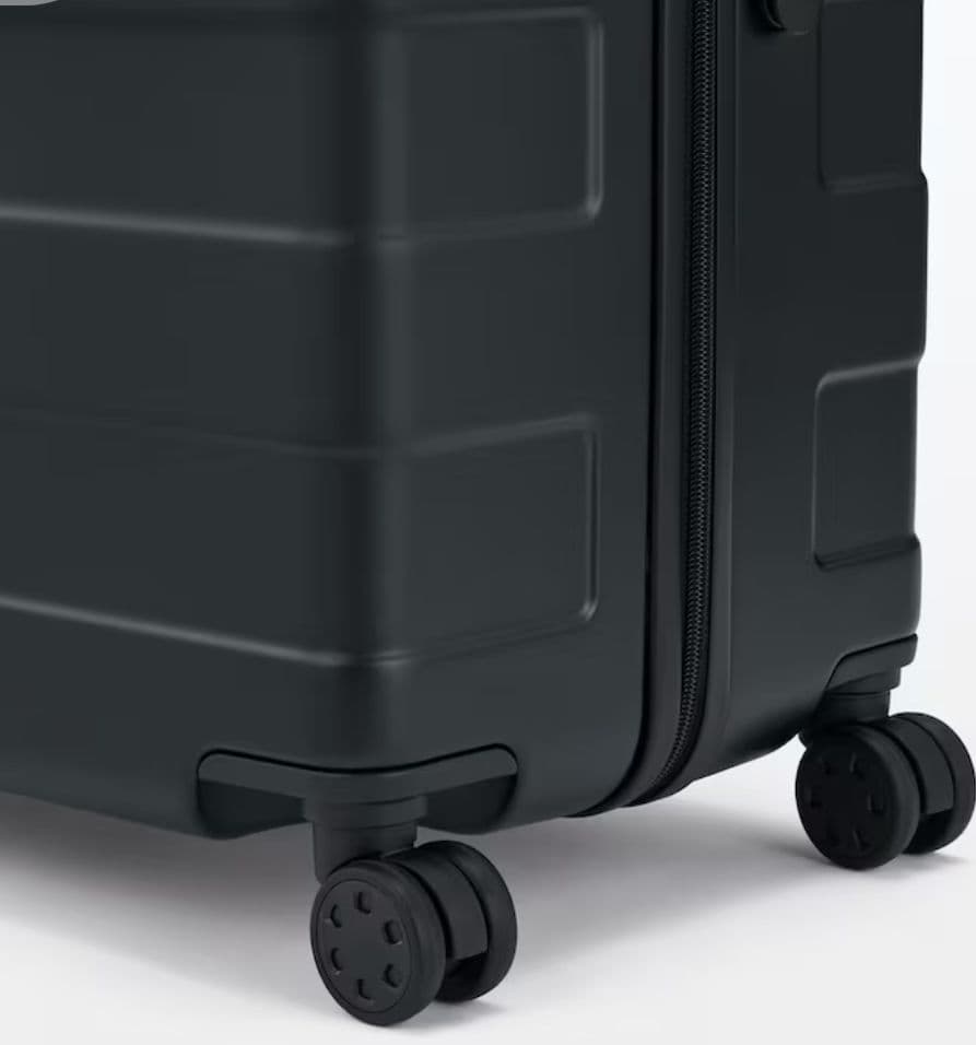 無印良品バーを自由に調節できる　ハードキャリーケース（105Ｌ）