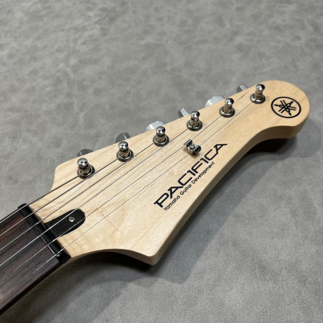 YAMAHA PACIFICA PAC012 ヤマハ　パシフィカ