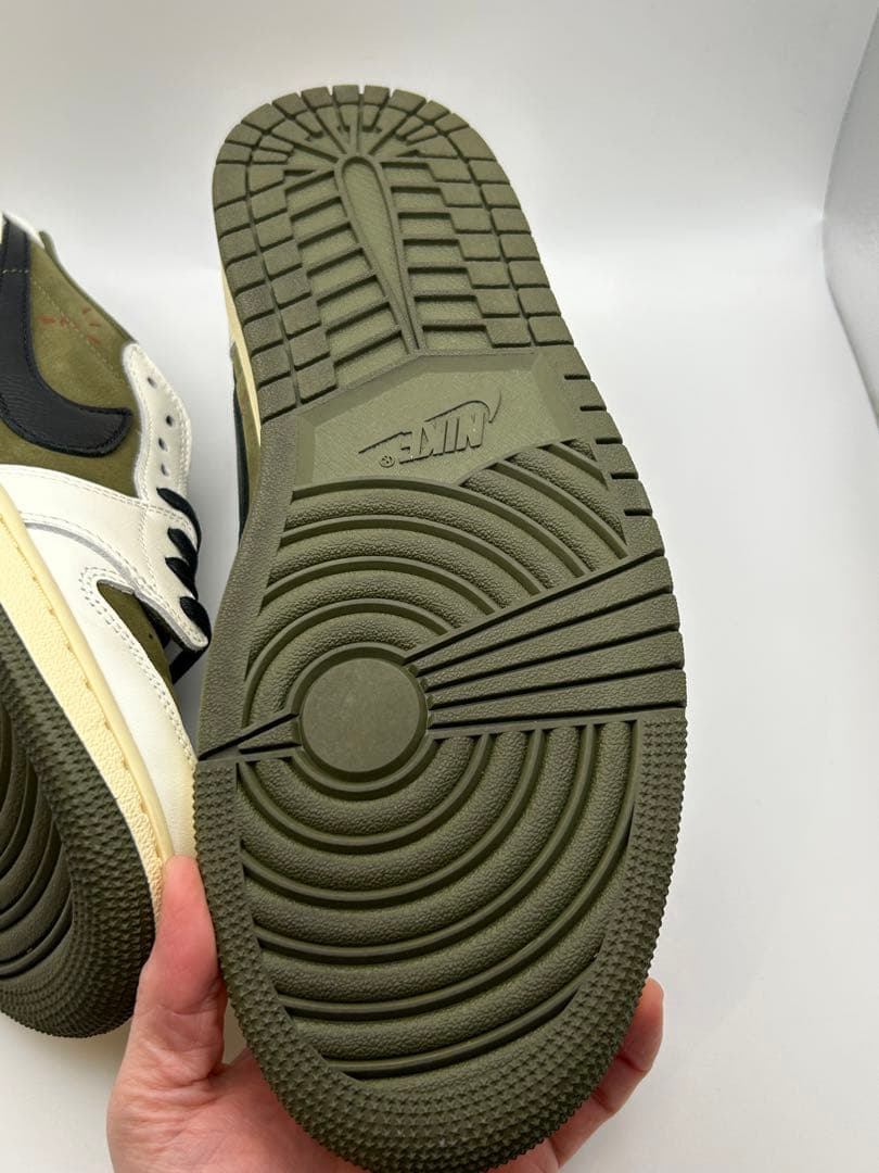 NIKE エア ジョーダン 1 LOW トラヴィススコット　コラボモデル