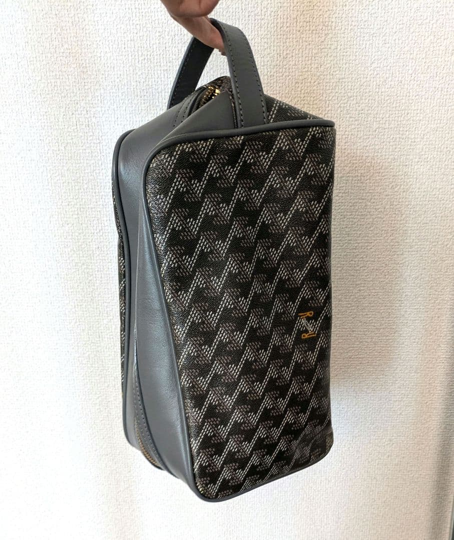 レザレクション　バッグ