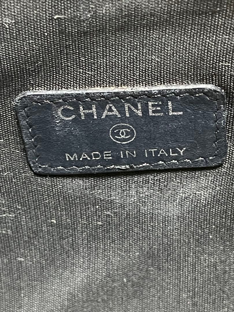 【週末限定値下げ】 CHANEL キャビアスキン ポーチ