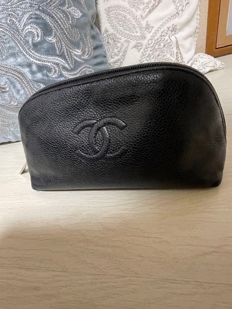 【週末限定値下げ】 CHANEL キャビアスキン ポーチ