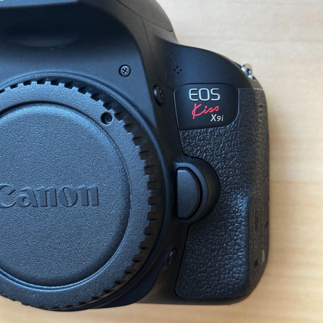Canon EOS Kiss X9i ダブルズームキット+ 単焦点レンズ