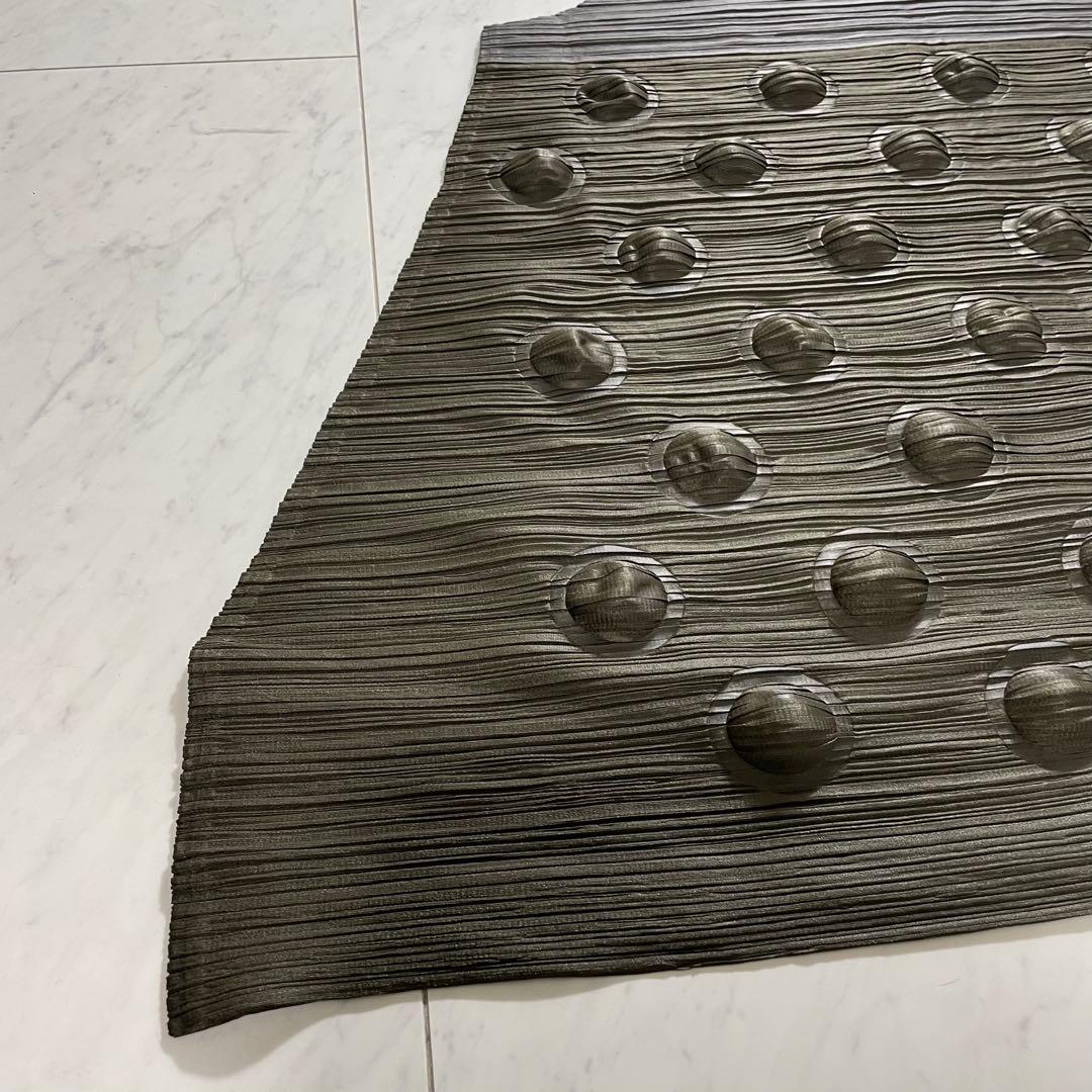 プリーツプリーズ イッセイミヤケ 横プリーツワンピース ノースリーブ バイカラー