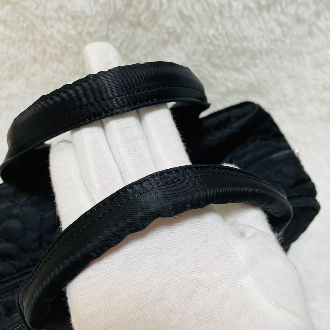 マリークワント デイジーキルトボストンバッグ　キャリーオンバッグ