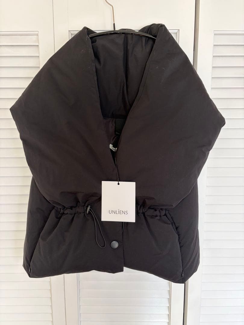 アンリアン　ケープダウン　UNLIENS ベスト　ジレ　黒　UNLÍENS