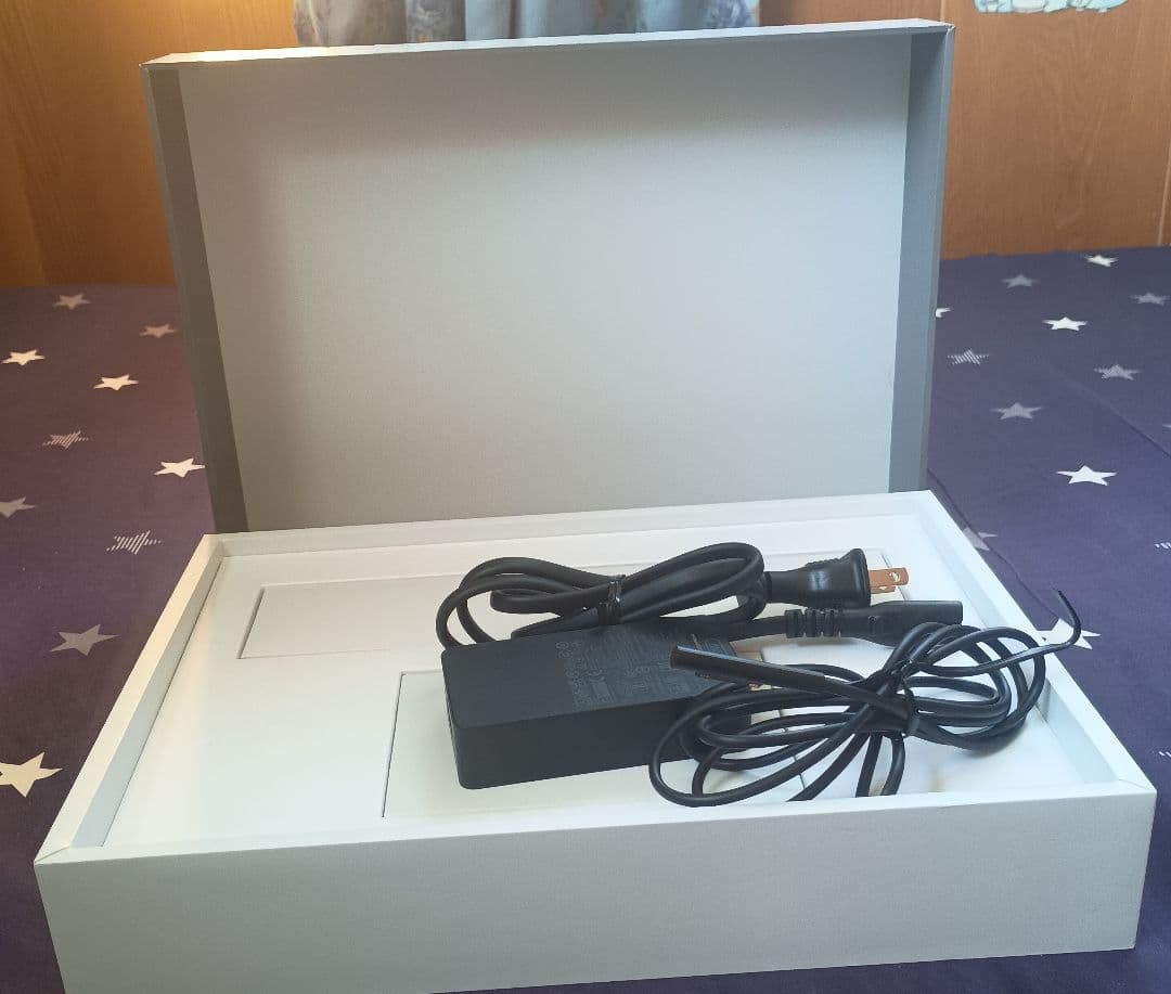 交渉中　Microsoft Surface Laptop Go 3 本体