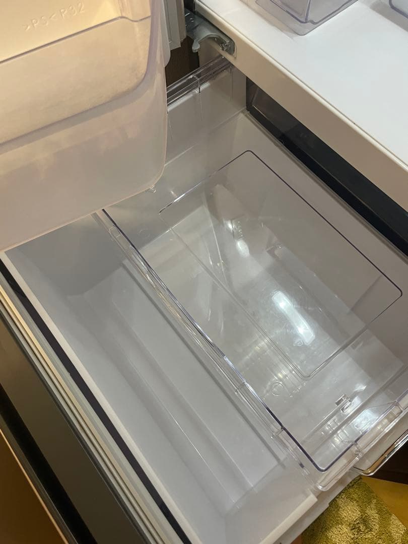 B　HITACHI 【3ドア左開き】　315L 2022年製