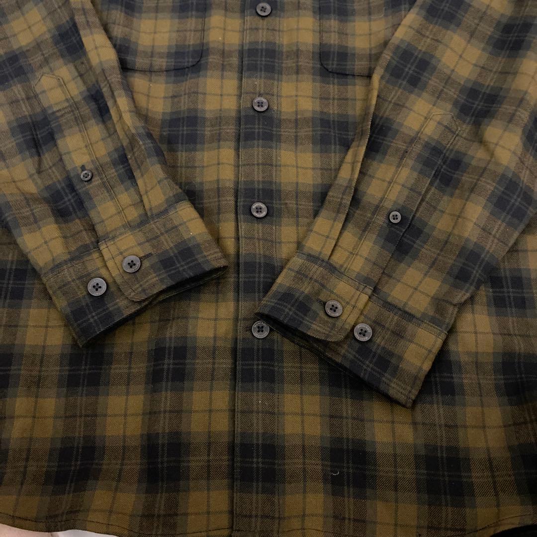 mont•bell メリノウール中厚手シャツ