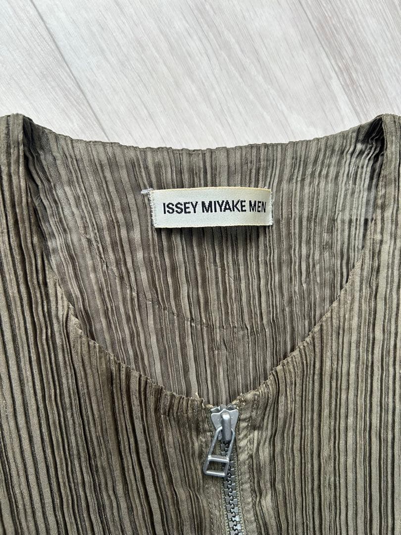 ISSEY MIYAKE MEN イッセイミヤケ ベスト M