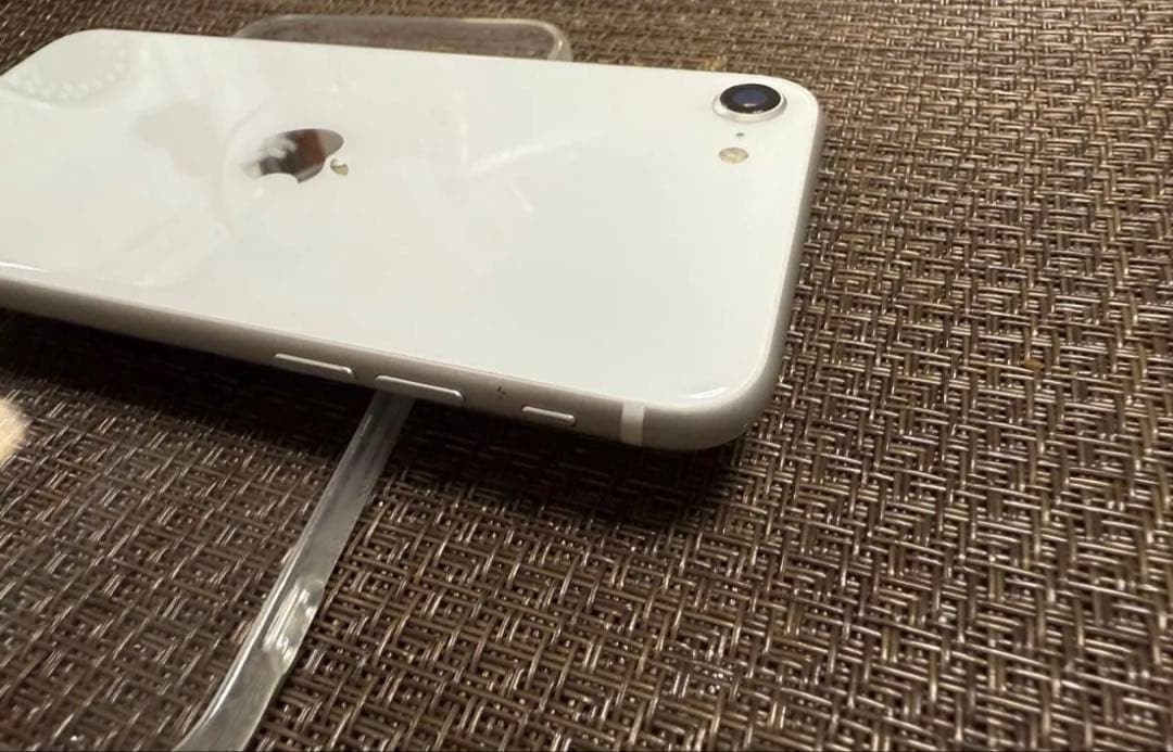 iPhone SE2 64GB SIMフリー化済　美品