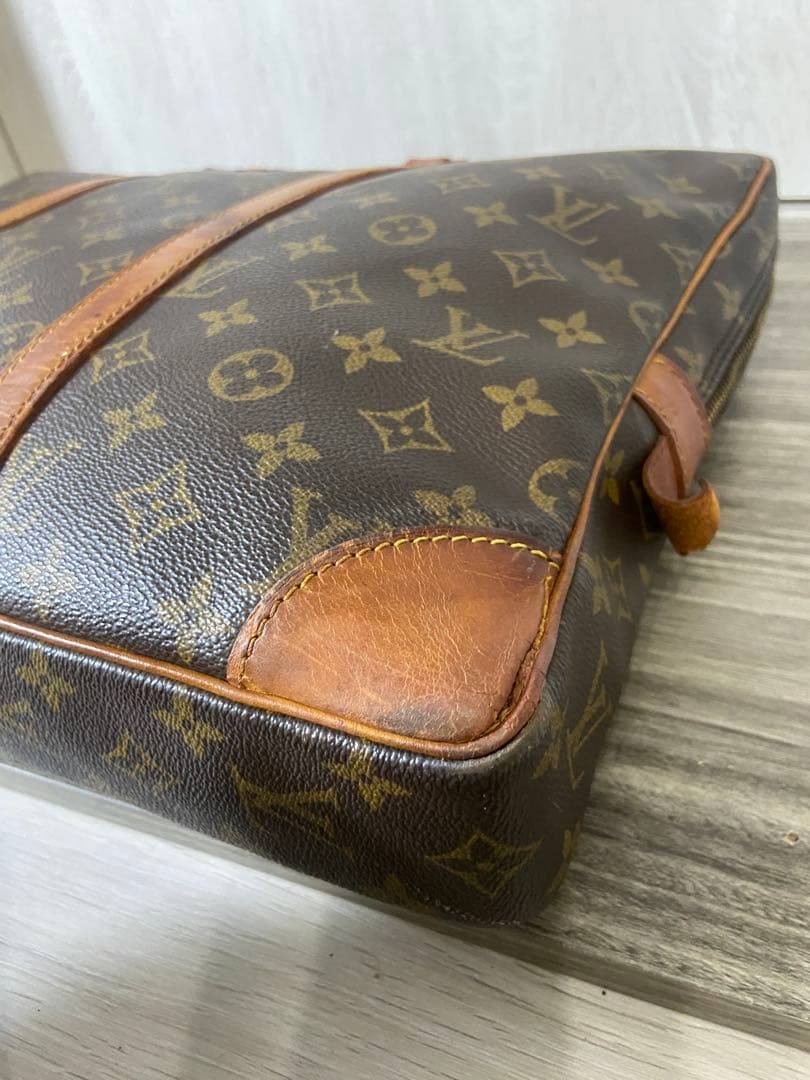 ルイヴィトン　モノグラム ポルトドキュマン　ヴォワヤージュ ビジネスバッグ　茶色