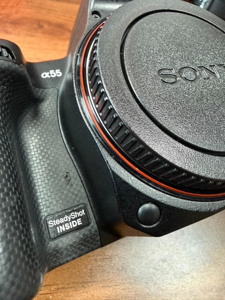 【シャッター数12,988回】SONY α55 ＋ズーム・単焦点レンズ2本セット