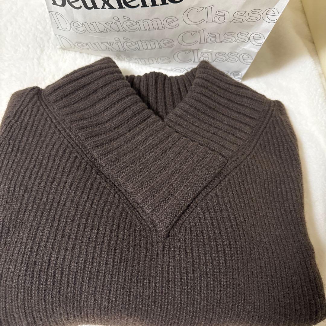 ドゥーズィーエムクラスVネックブラウン