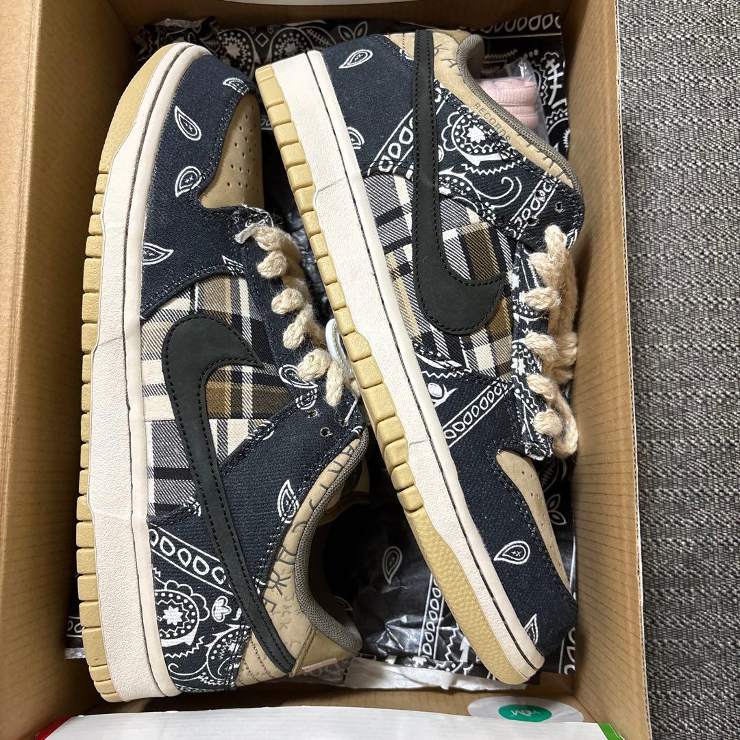 り*ご様 トラヴィス　ダンク