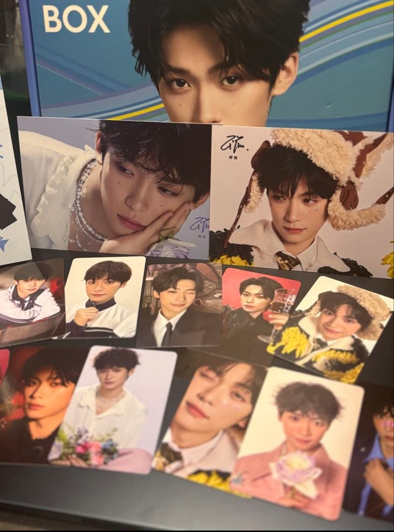 梓渝 QQ MUSIC 20th x 4 セット(4箱)