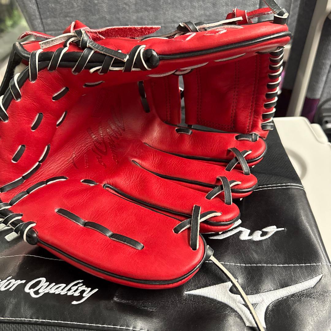 ミズノプロ　軟式　伊藤　投手