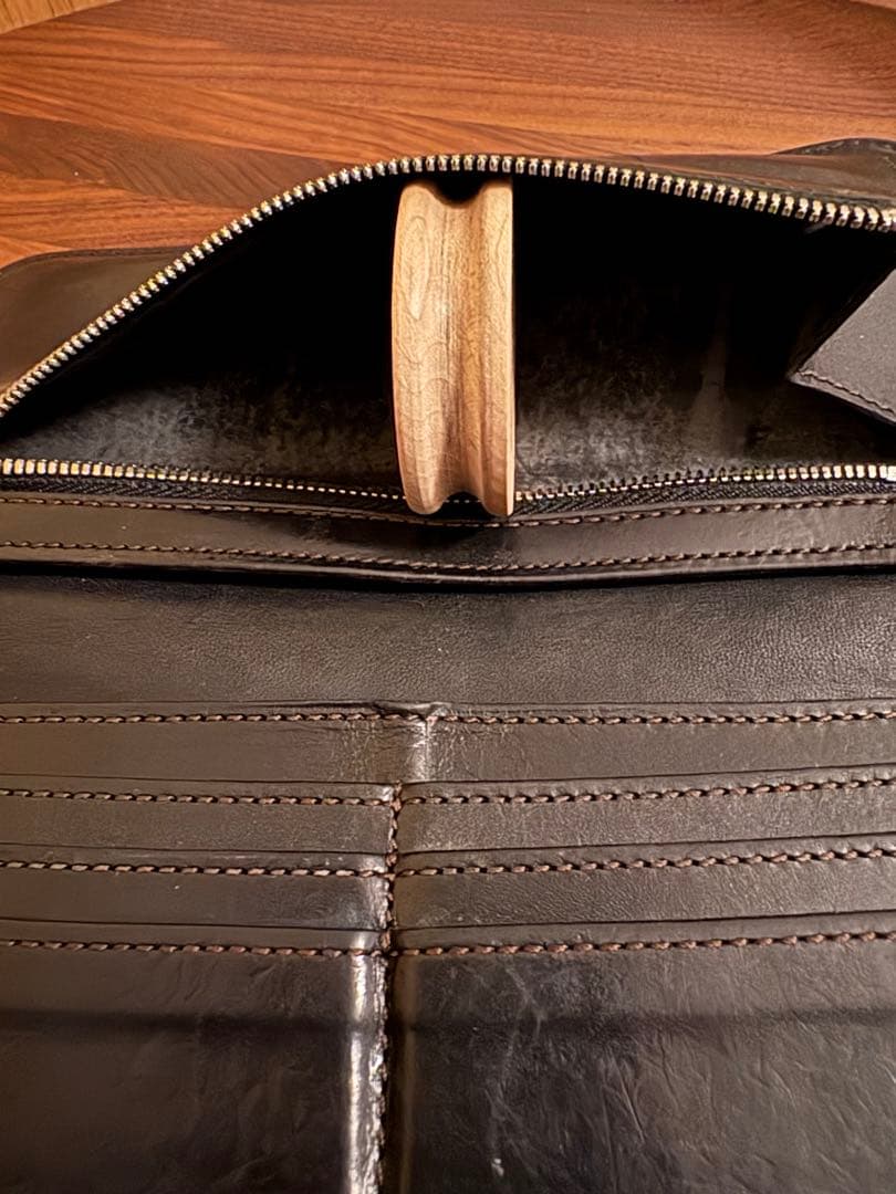 ワイルドスワンズ／WILDSWANS ワSURFS1 王冠ロゴ