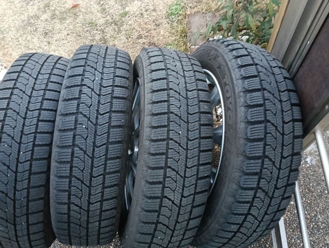 送料込み！梱包済み！2022年製 155/65R14スタッドレスタイヤホイール