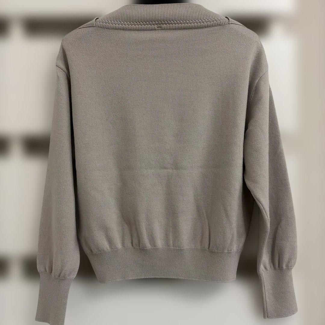 フォクシー　ニット 2022Lunetta グレージュ　38 ロゴ刺繍42614