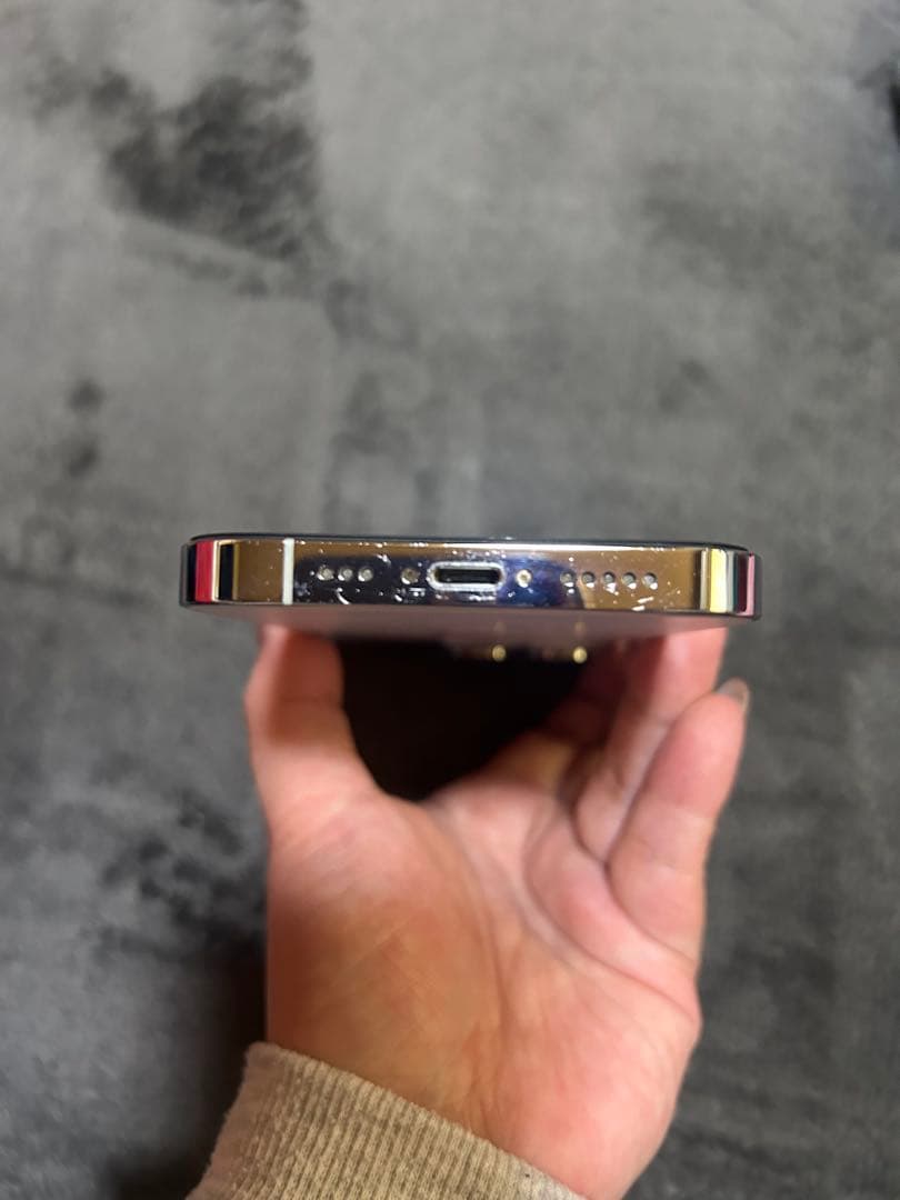 iPhone 14 pro シルバー 256GB