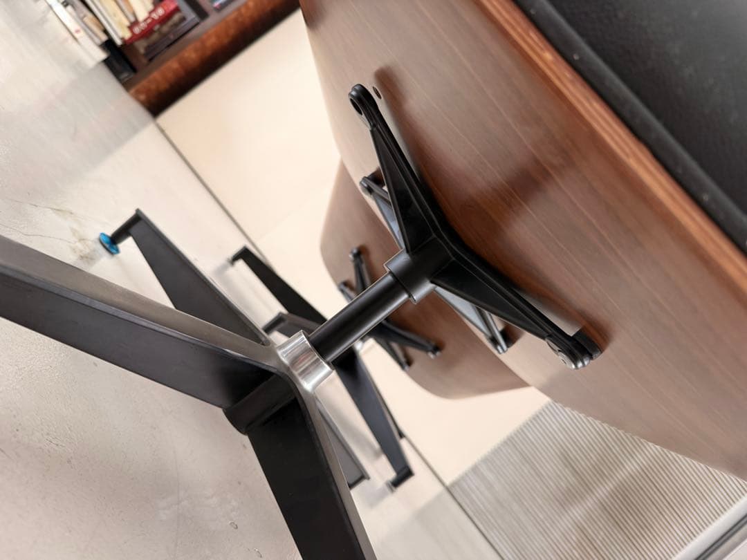 ラウンジチェア　イームズ(リプロダクト)