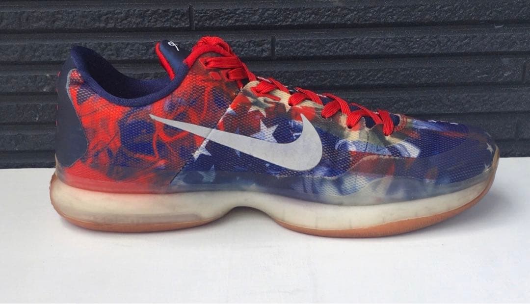 ナイキ コービー 10 kobe 10 \"independence day\"