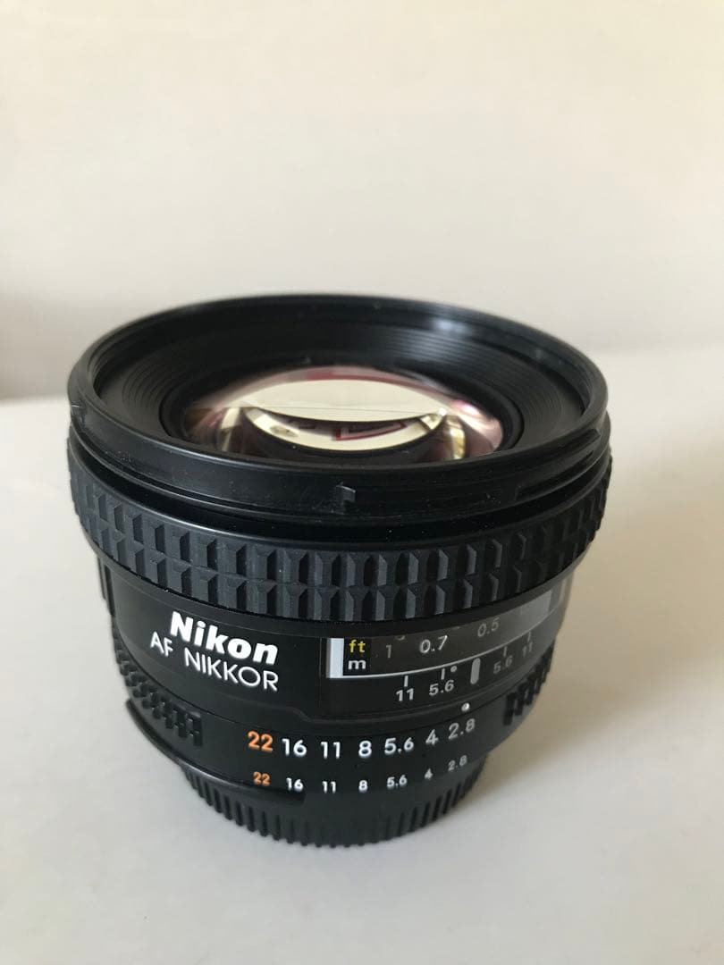 Nikon 20ミリ単焦点レンズ　f2.8