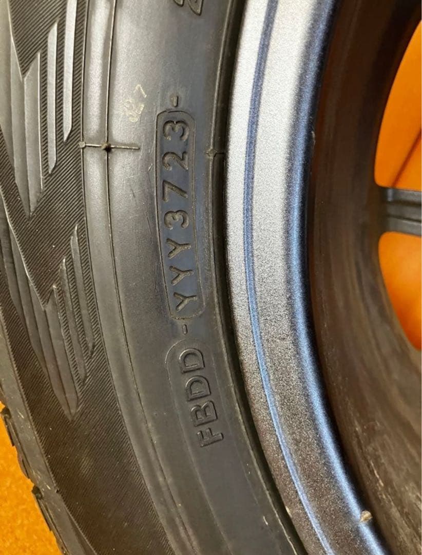 ヨコハマスタッドレス美品ベンツGLC GLK 用2023年タイヤ送料込み