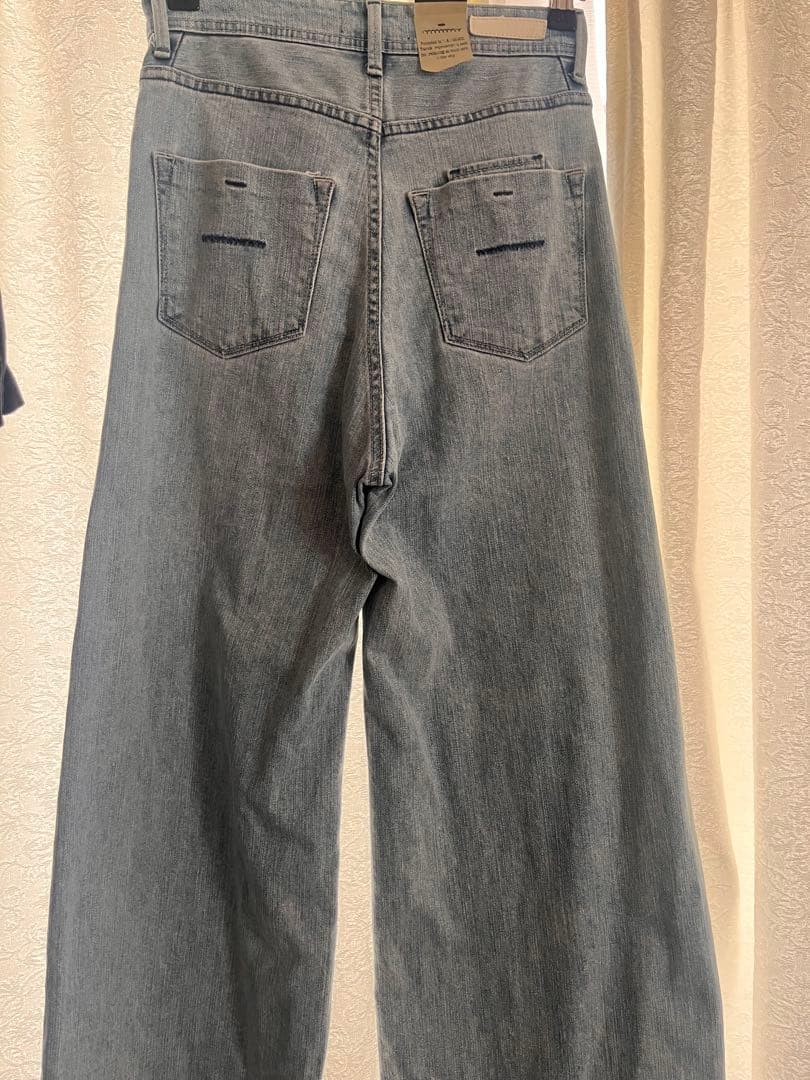 数回着用汚れなし✨ヤヌーク ワイド フレア デニムパンツ 23