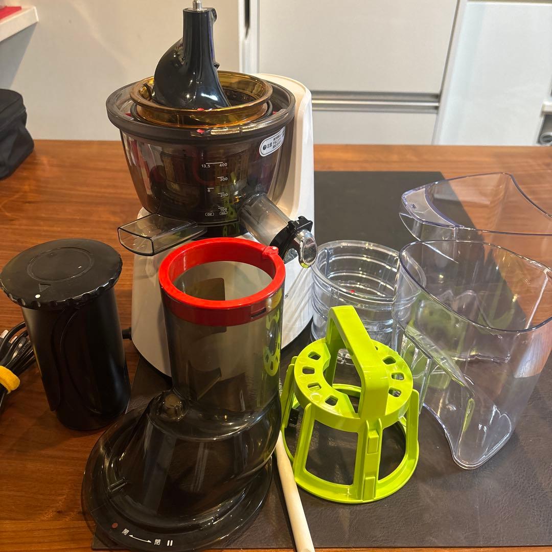 クビンス スロージューサー 本体と付属品 JSG721