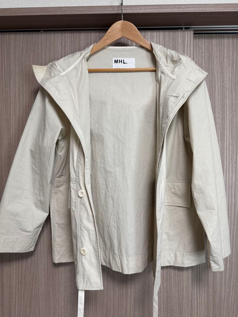 MHL. フード付きベージュジャケット