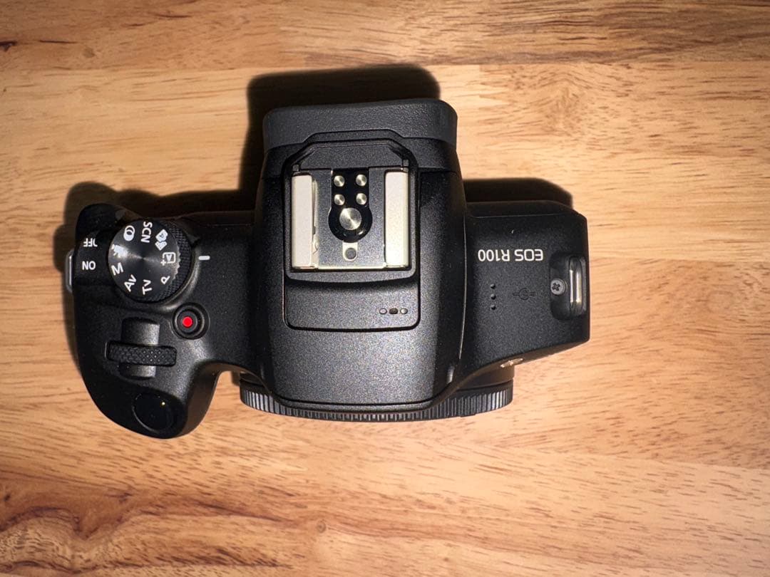 ※30日まで：新品未使用 Canon EOS R100 ボディ本体・付属品のみ