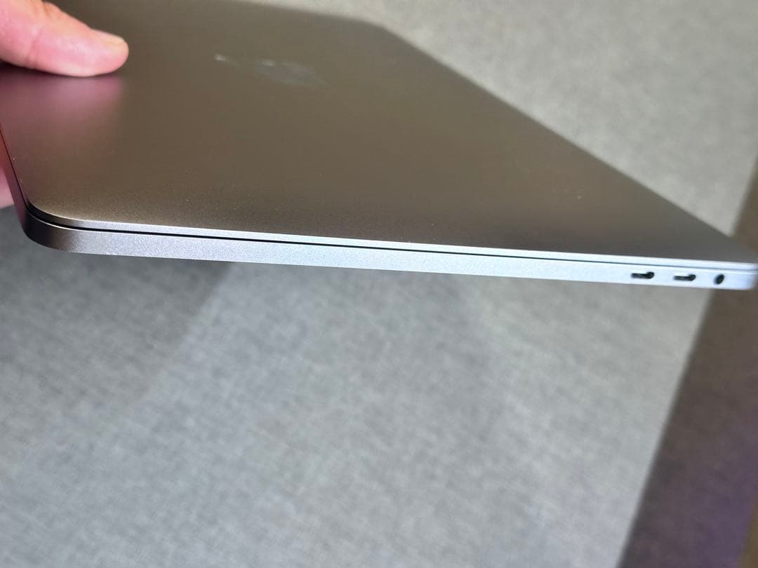 MacBook PRO 13インチ　i7-16-1TB office搭載