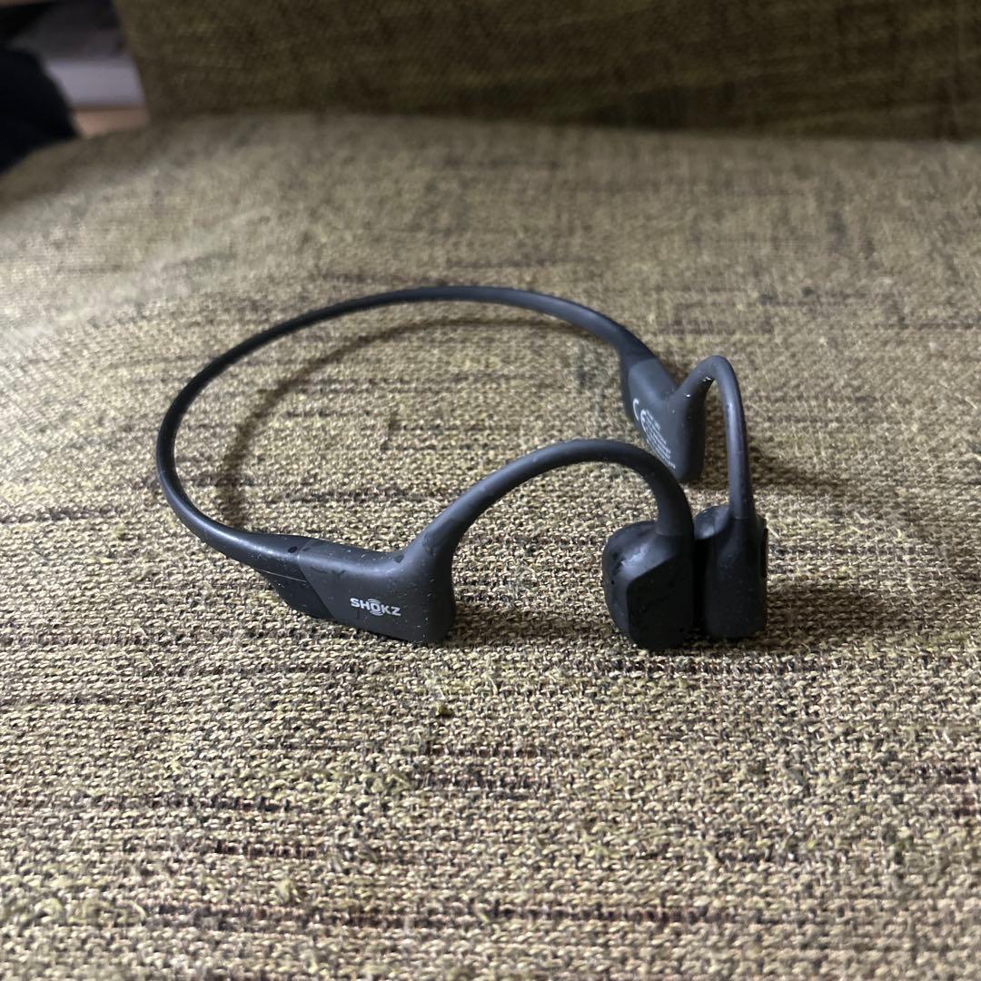 SHOKZ 骨伝導イヤホン ブラック　イヤホン