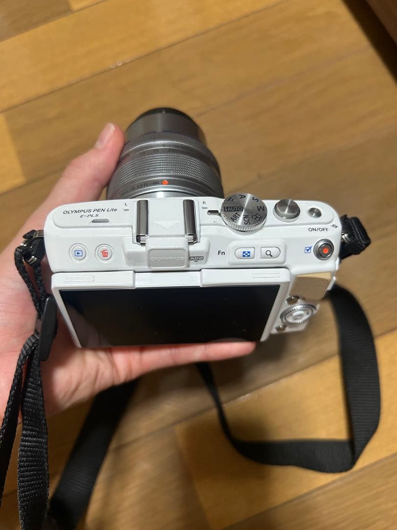 OLYMPUS E-PL5 ホワイト 望遠レンズ付き