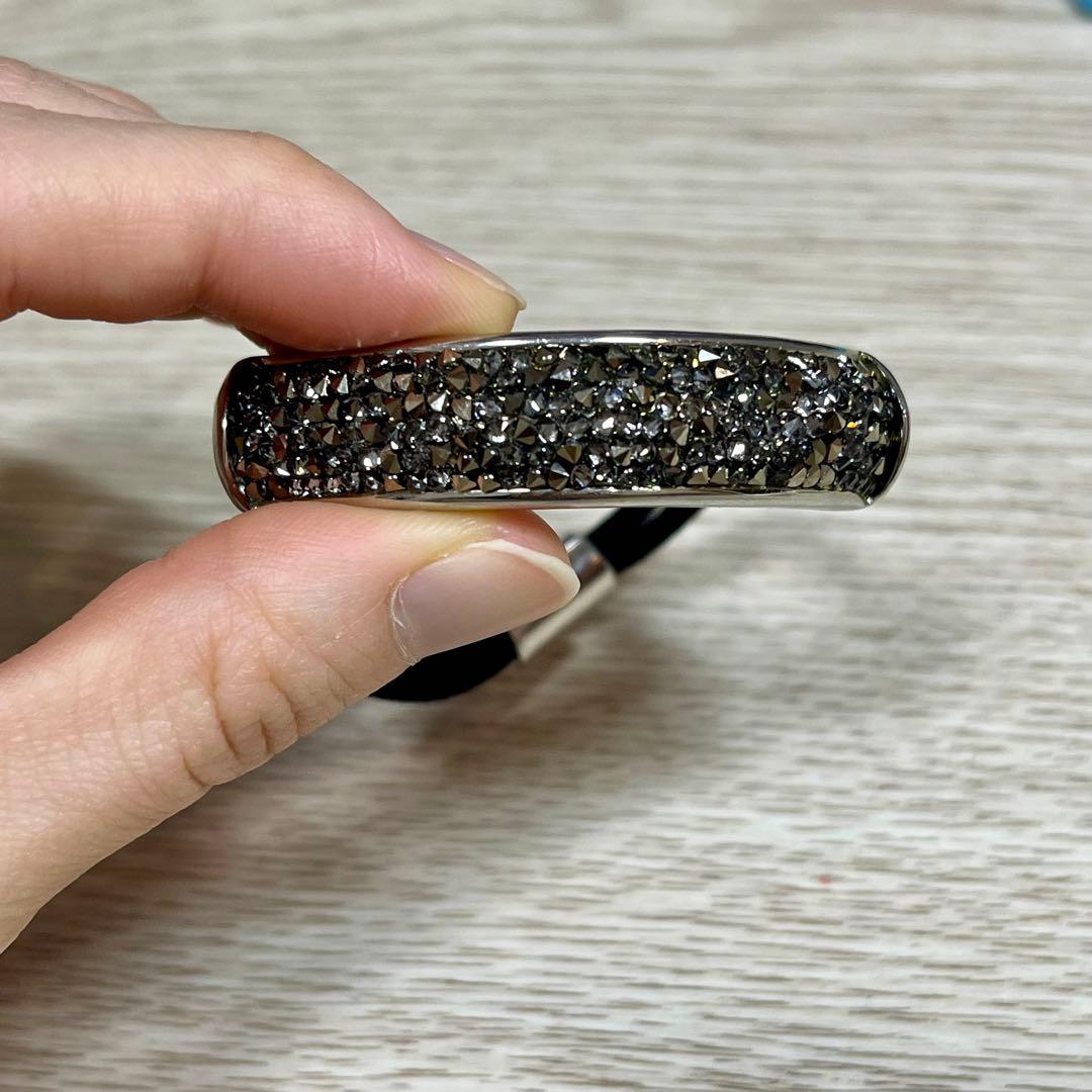 コンプレックスビズ　クラッシーポニー　シルバー×ブラック