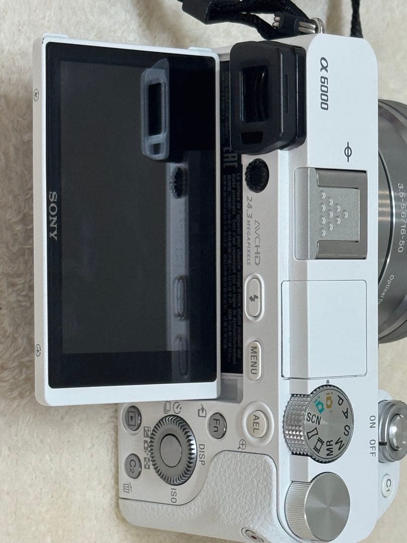 ソニー ミラーレス一眼カメラ α6000