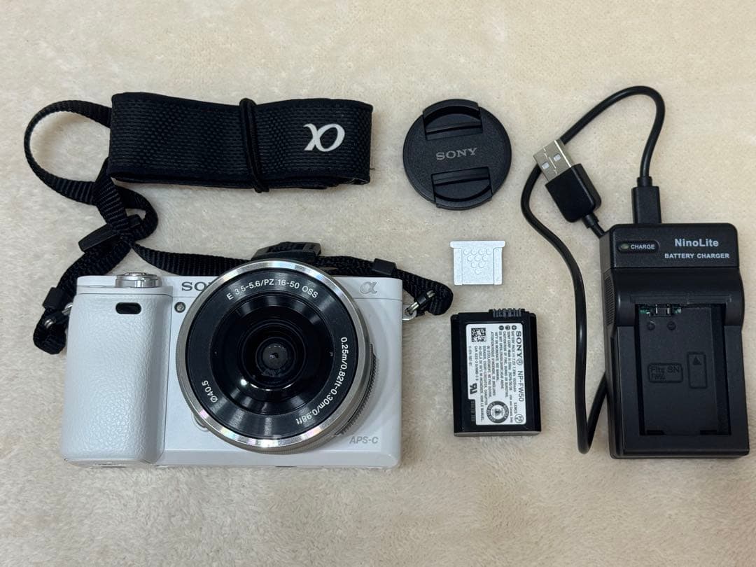 ソニー ミラーレス一眼カメラ α6000