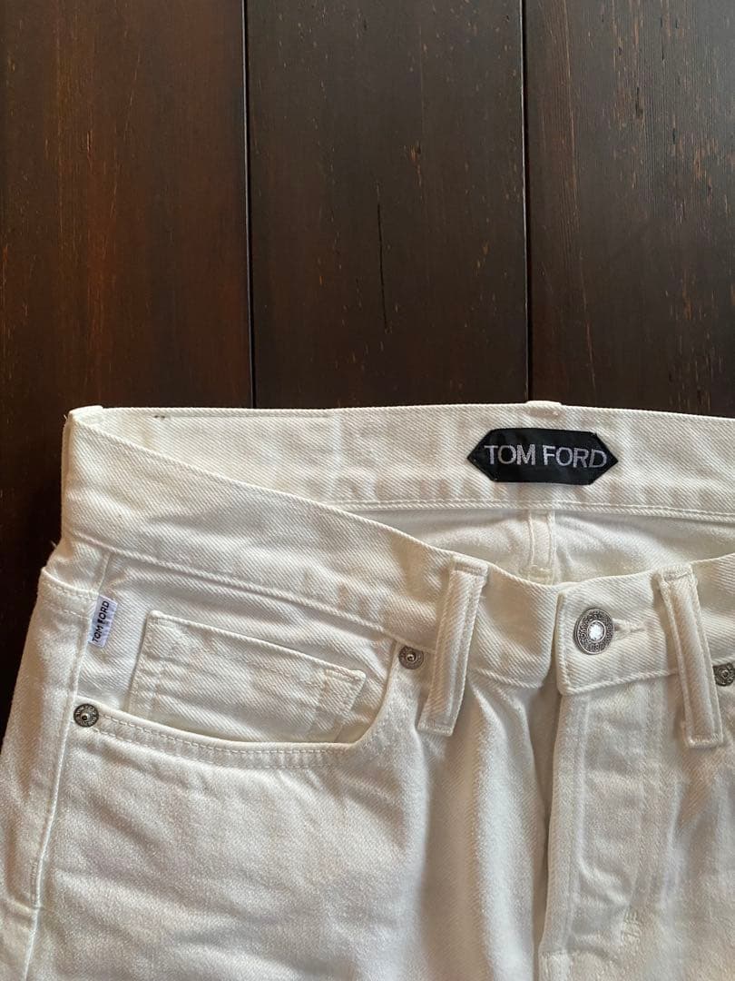 TOM FORD ホワイト スリムフィット デニム　セルビッチ